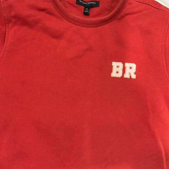 Banana Republic Red Crewneck Sweatshirt XS BR Logo Patch Cotton Blend Pullover - Picture 4 of 5